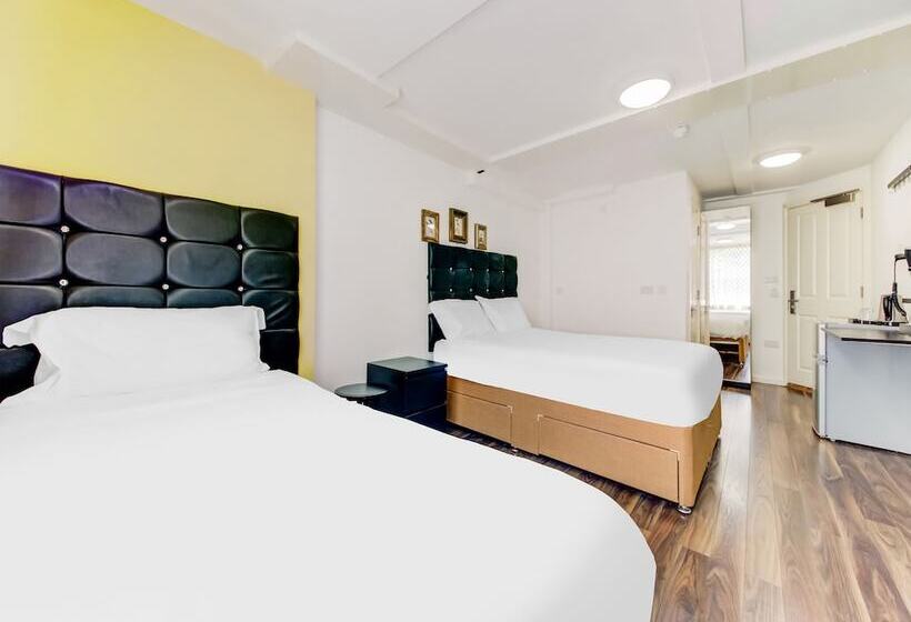 Номер Стандарт Трехместный, Grantly