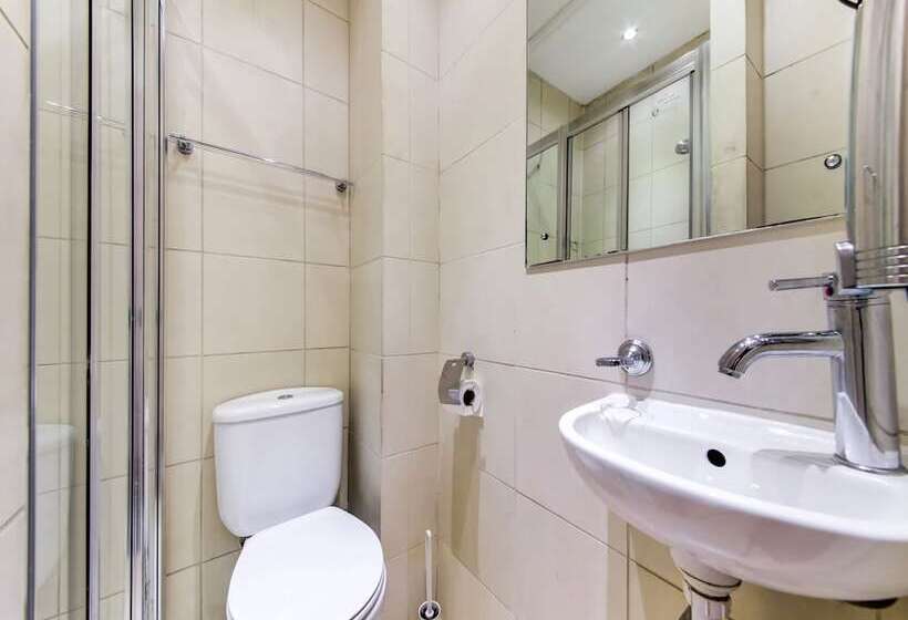 四人标准间, Grantly