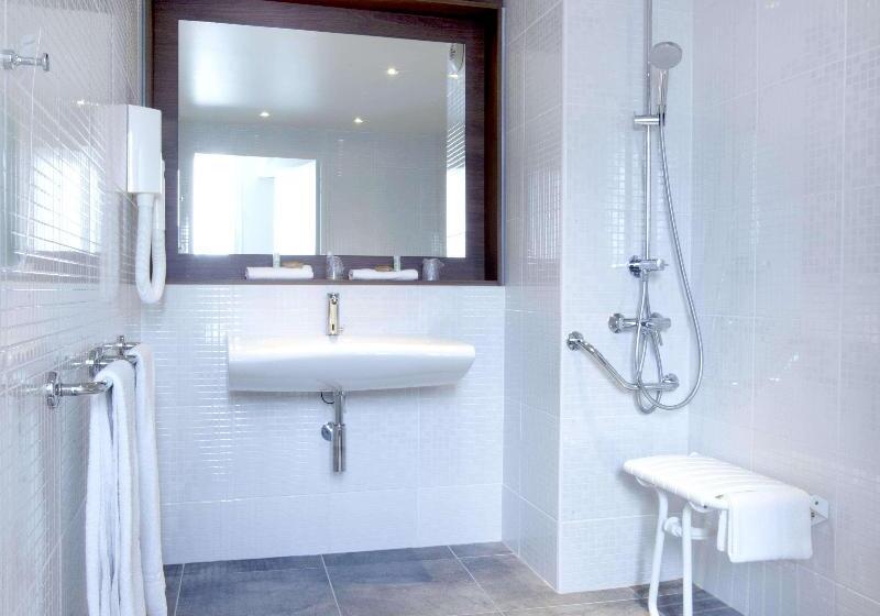 Номер Deluxe, Grantly