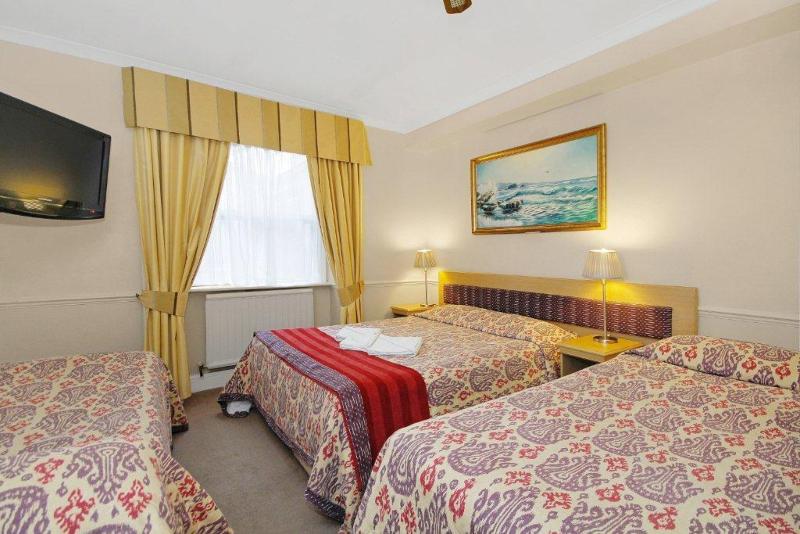 スタンダード４人部屋, Kingswaypark Hotel At Park Avenue