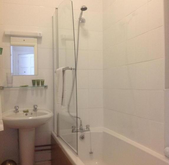 اتاق استاندارد با چشمانداز دریا, Laston House