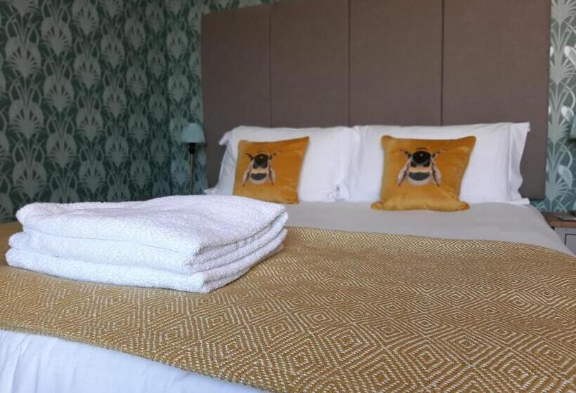 اتاق استاندارد با چشمانداز دریا, Laston House