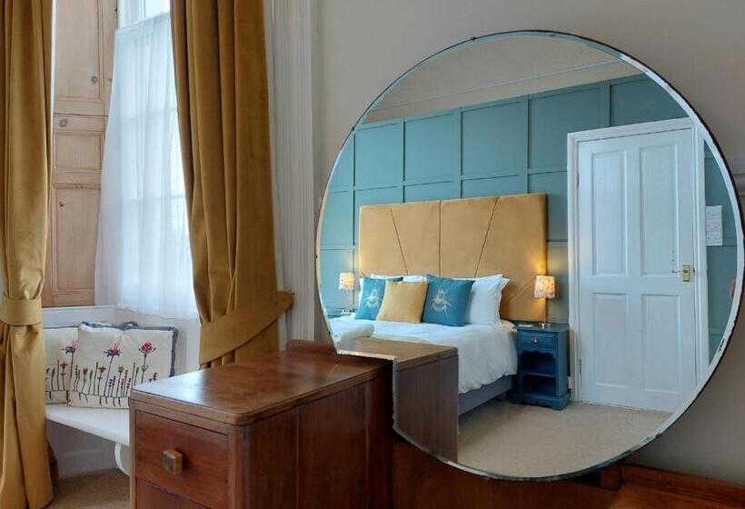 اتاق استاندارد با تخت بزرگ, Laston House