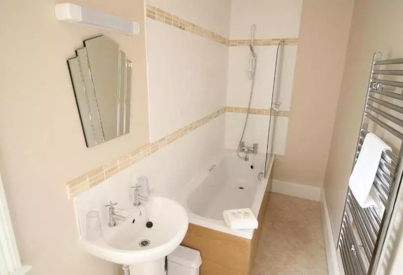 Chambre Standard Vue Jardin, Laston House