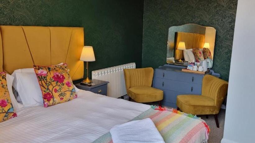 اتاق استاندارد با چشمانداز دریا, Laston House