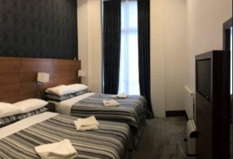 غرفة قياسية رباعية, Leisure Inn