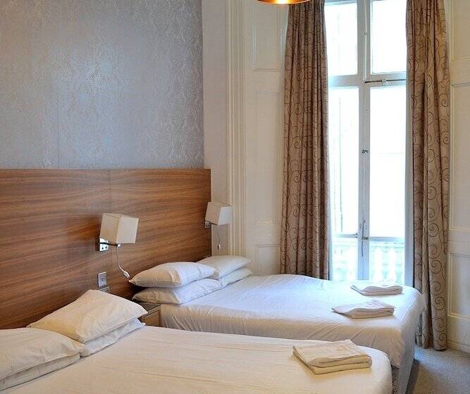 غرفة قياسية رباعية, Leisure Inn