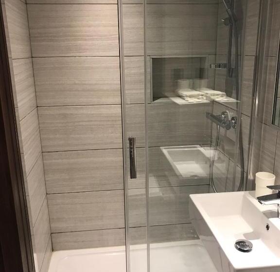 Номер Стандарт Трехместный, Leisure Inn