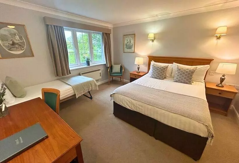 Perhehuone, New Forest Lodge