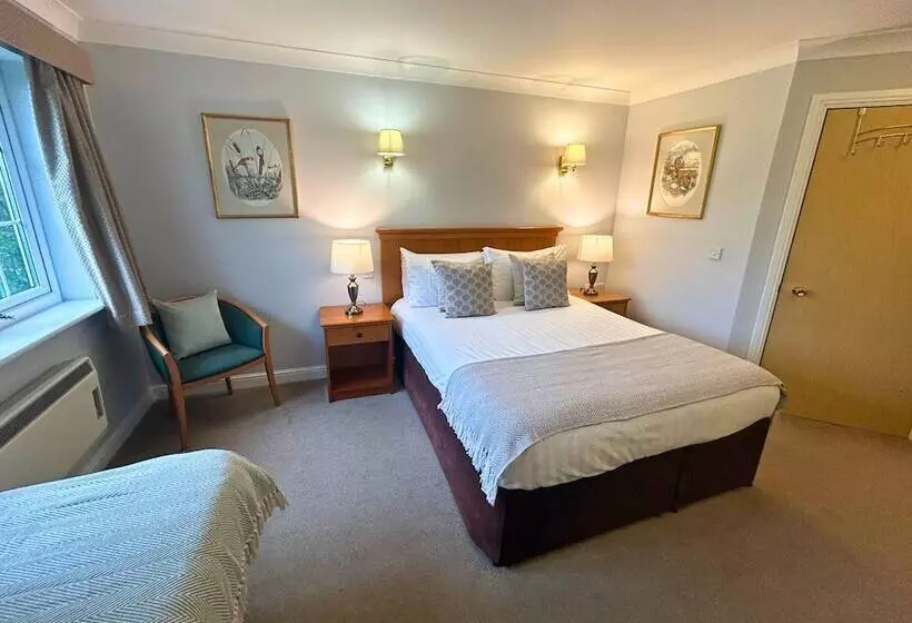 Perhehuone, New Forest Lodge