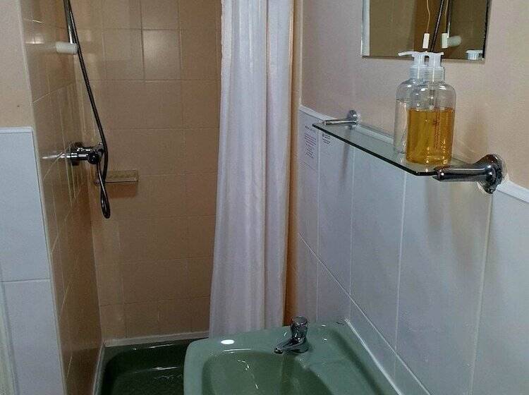 غرفة إقتصادية, Rose Tor