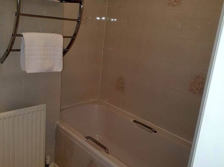 غرفة قياسية, Rose Tor