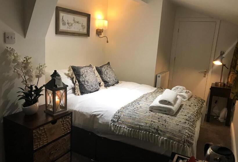 基本间, Scarborough Hill Country Inn