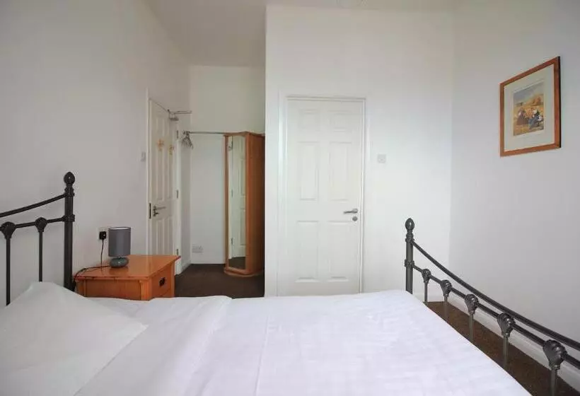スタンダードシングルルーム, Seafield House