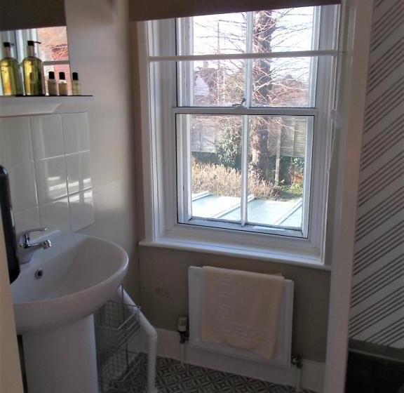 ファミリールーム, The Beaumont