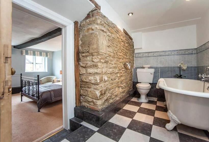 스탠다드 룸, The Conigre