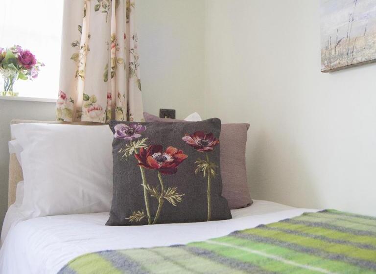 스탠다드 싱글 룸, The Conigre