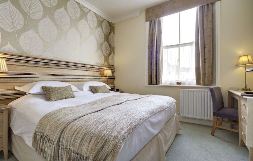 스탠다드 룸, The Edwardene