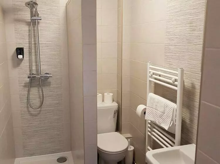 اتاق استاندارد یک نفره, Newark Hotel Peterborough