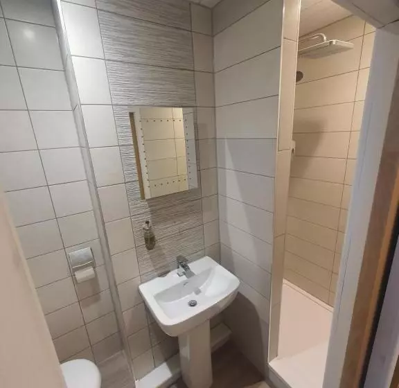اتاق استاندارد یک نفره, Newark Hotel Peterborough