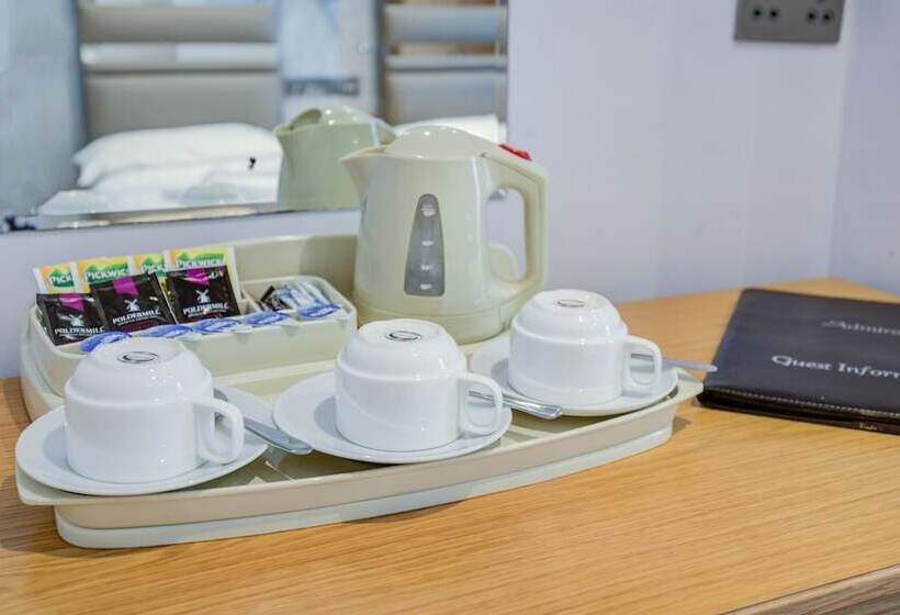 スタンダード４人部屋, Kingswaypark Hotel At Park Avenue