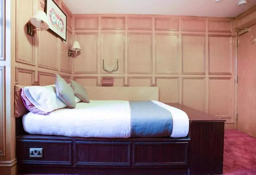 スタンダードルーム, OYO The Rowers Hotel, Dunston Gateshead