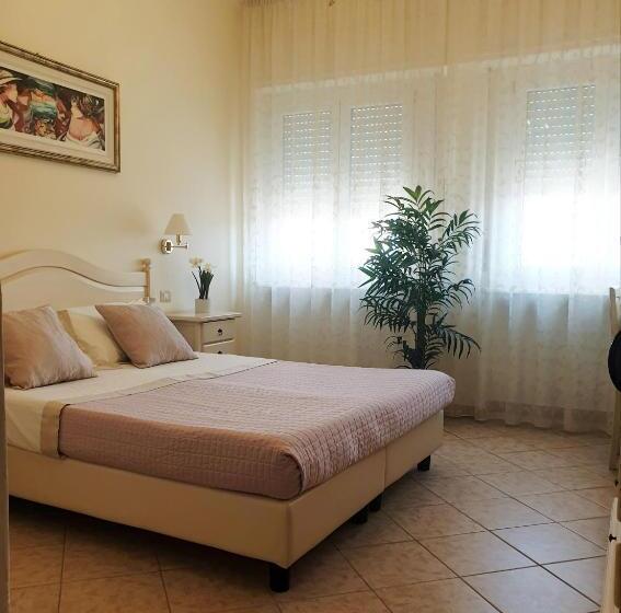 连接 1 卧室公寓, Il Castello Guest House