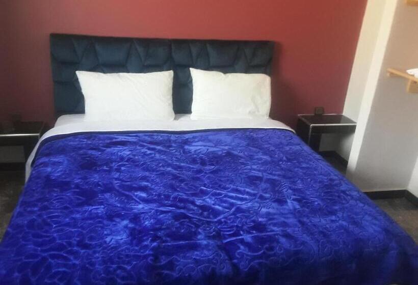 اتاق استاندارد سه نفره, Gîte Forest Tagroumte