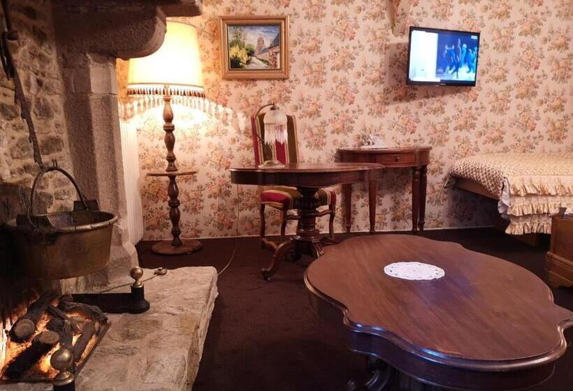 Номер Стандарт, Manoir De La Foulerie