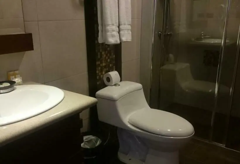スタンダード４人部屋, Arhaná Hosteria & Resort