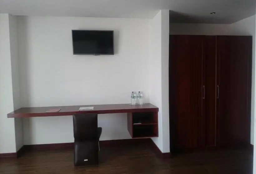 スタンダード４人部屋, Arhaná Hosteria & Resort