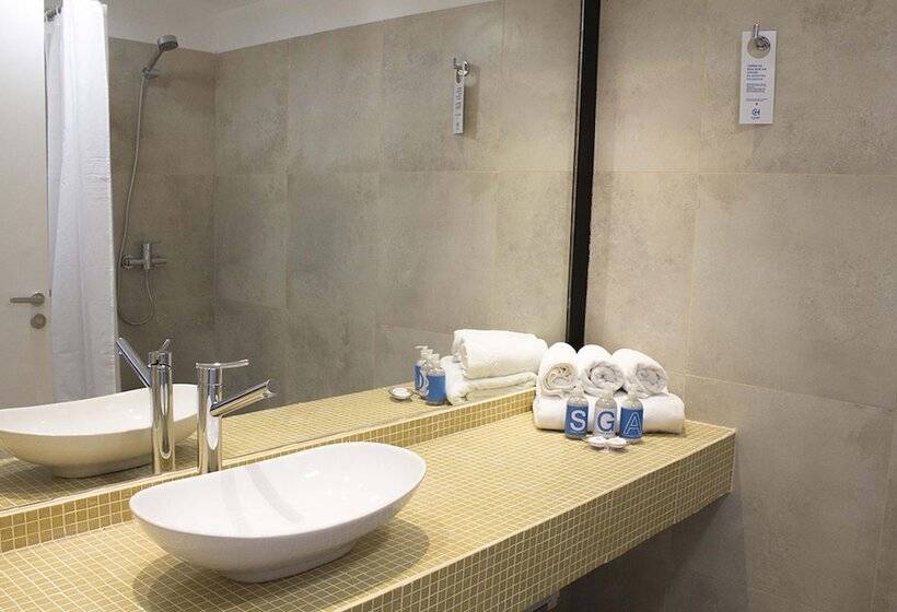 Superior Studio, Cyan Wenelen Vaca Muerta