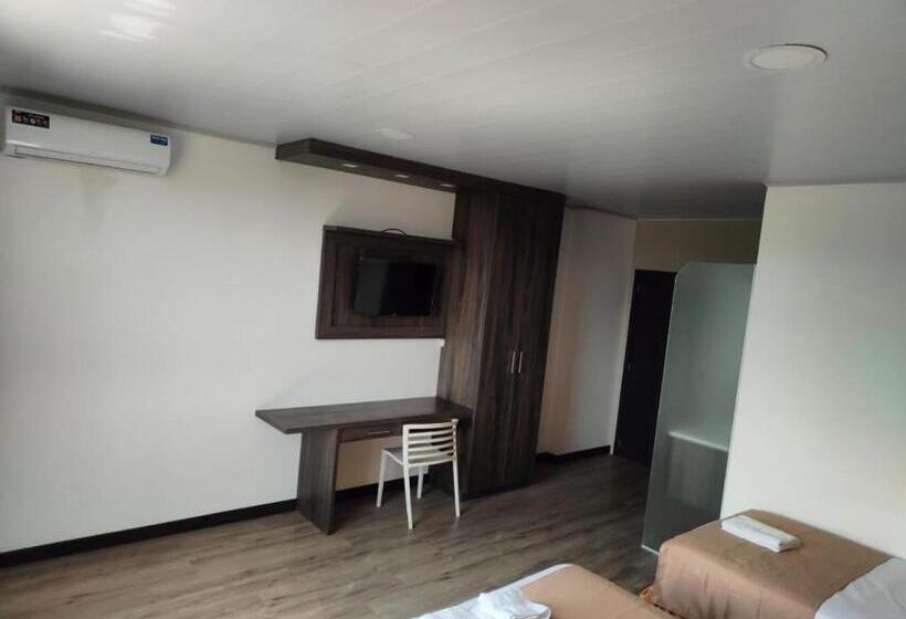 اتاق لوکس با چشمانداز باغ, Punta Azul