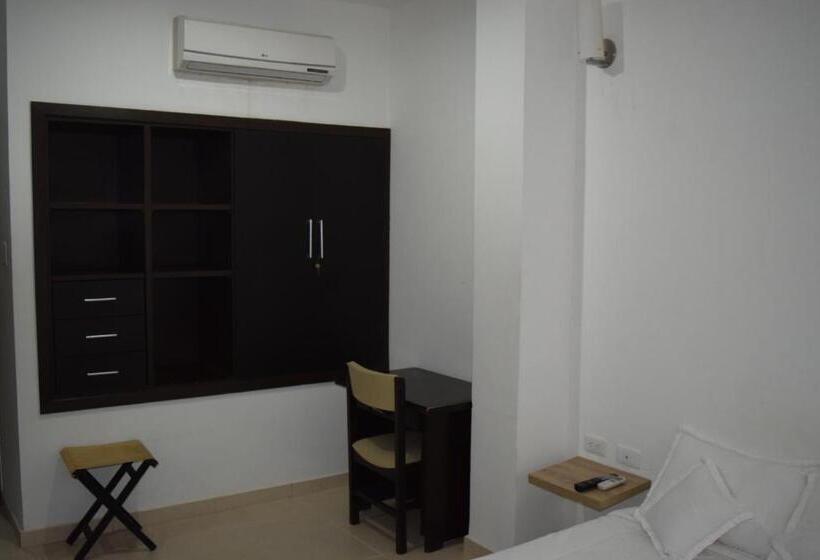 غرفة قياسية فردية, Saraje