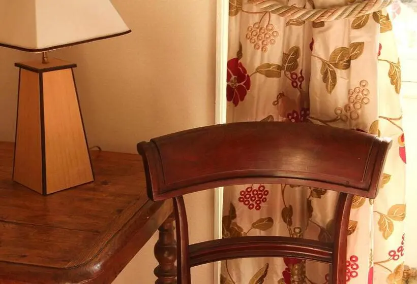 スイート, Chambres D Hôtes Au Château De Gizeux