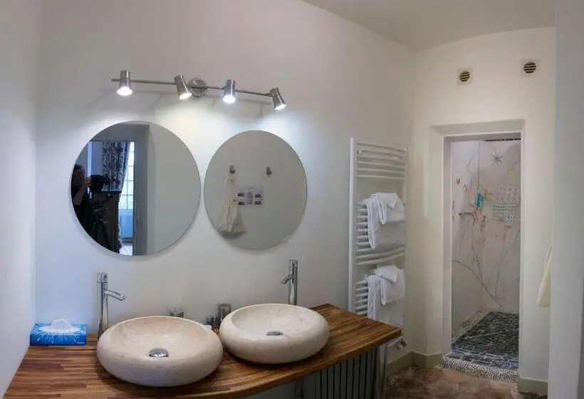 スイート, Chambres D Hôtes Au Château De Gizeux
