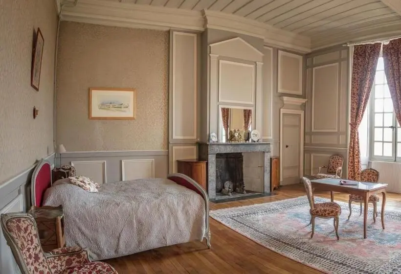 スイート, Chambres D Hôtes Au Château De Gizeux