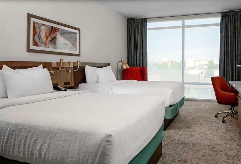 غرفه قياسيه سريرين مزدوجين, Hilton Garden Inn Chandler Downtown