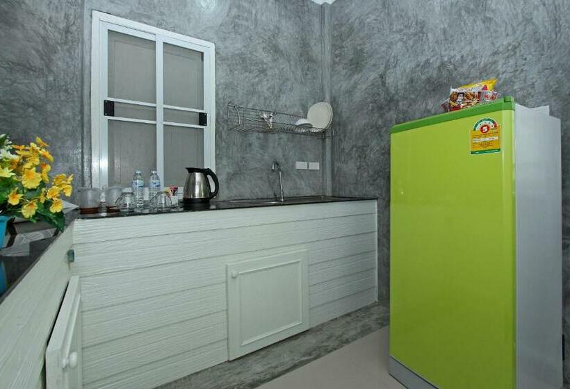 디럭스 방갈로, Maikhao Home Garden Bungalow