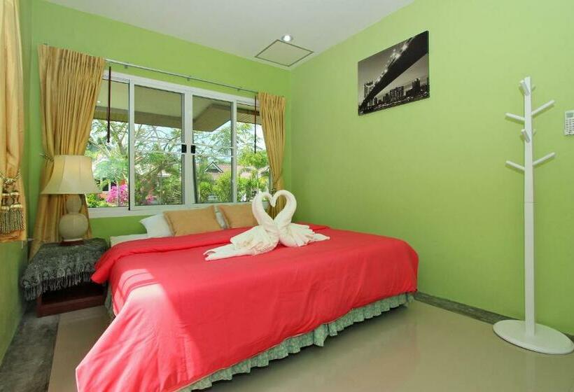 디럭스 방갈로, Maikhao Home Garden Bungalow