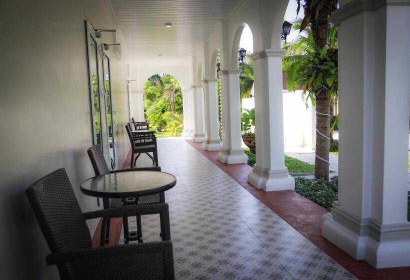 스탠다드 룸 풀장 전망, Maikhao Home Garden Bungalow