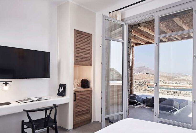 Номер Superior Вид на Море, Radisson Blu Euphoria Resort, Mykonos
