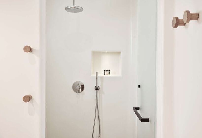 סוויטת ג'וניור נוף לים, Radisson Blu Euphoria Resort, Mykonos