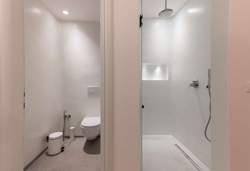 סוויטת דלוקס נוף לים, Radisson Blu Euphoria Resort, Mykonos