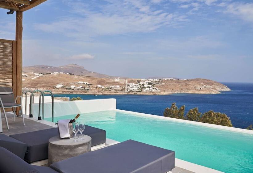 סוויטת דלוקס נוף לים, Radisson Blu Euphoria Resort, Mykonos