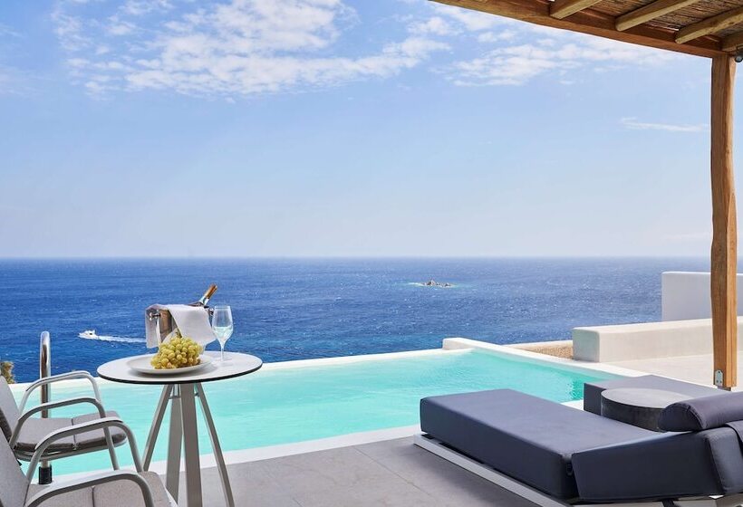 סוויטת דלוקס נוף לים, Radisson Blu Euphoria Resort, Mykonos