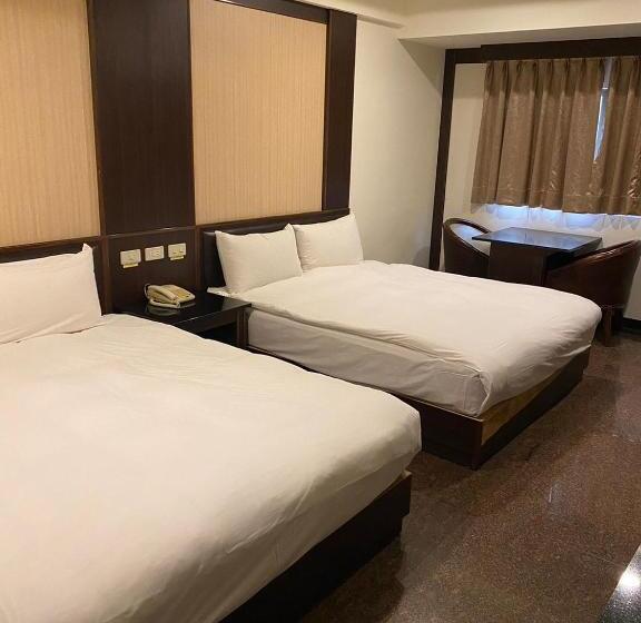 اتاق استاندارد چهار تخته, Yuai Fu Hao