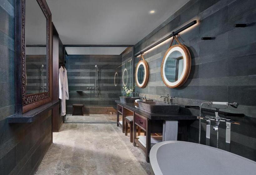 Люкс Кровать Кинг, Andaz Bali, By Hyatt