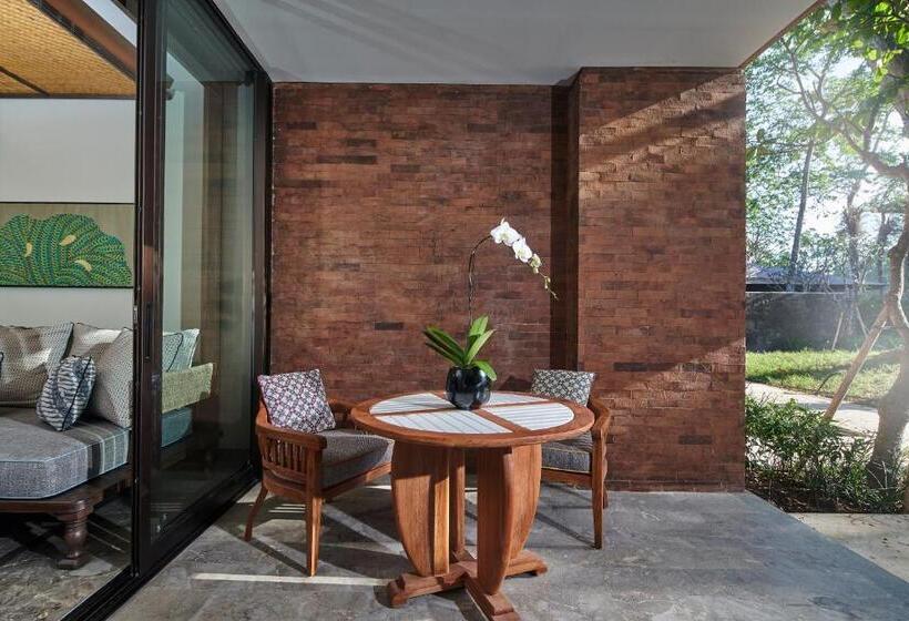 Номер Deluxe, Andaz Bali, By Hyatt