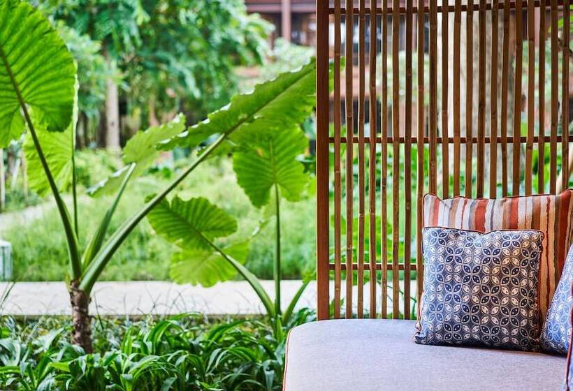 Номер Deluxe, Andaz Bali, By Hyatt